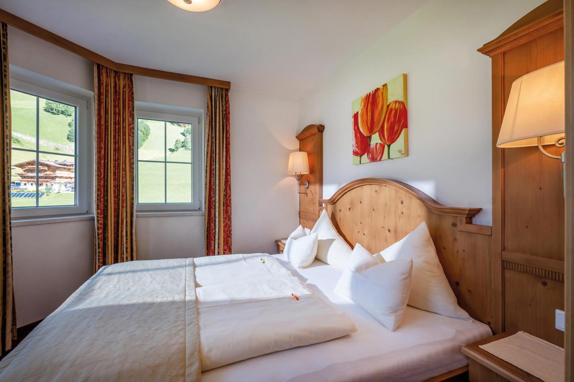 Hotel Maria Theresia Gerlos Ngoại thất bức ảnh